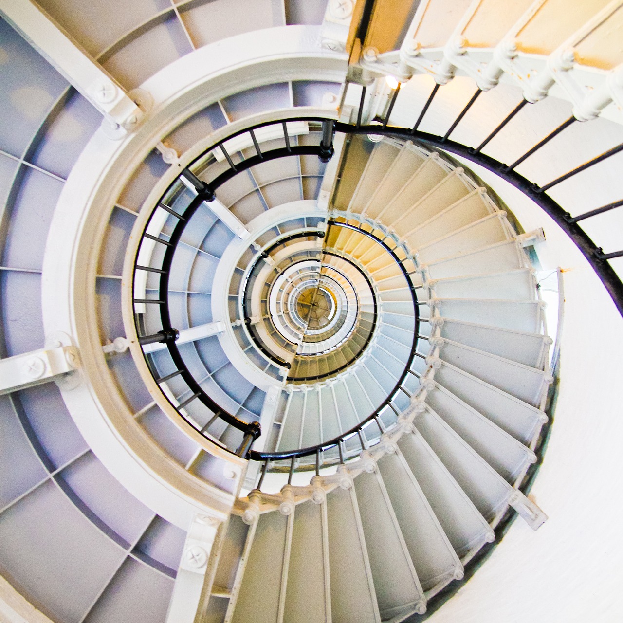 stairs-839307_1280