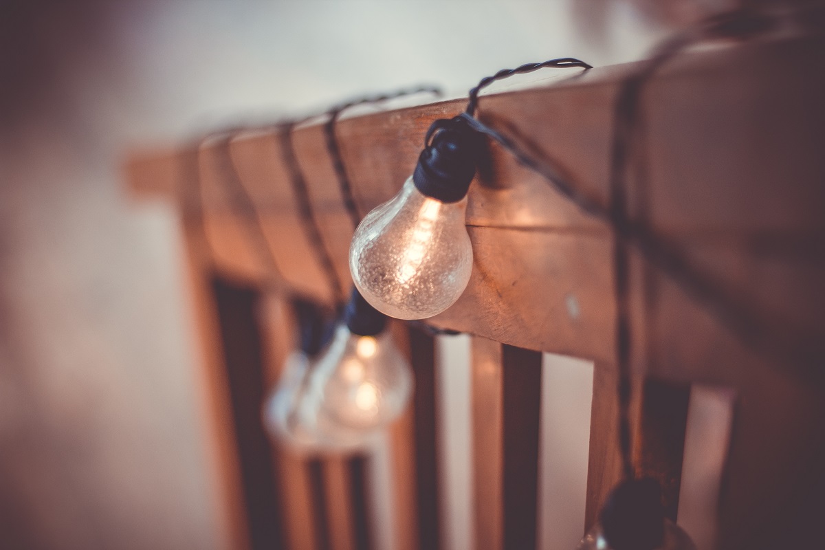 Light bulb